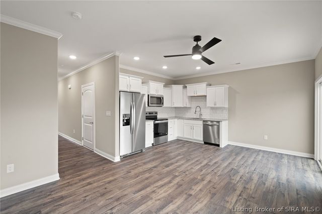 1557 Cypress Cove NW, Corydon, IN 47112