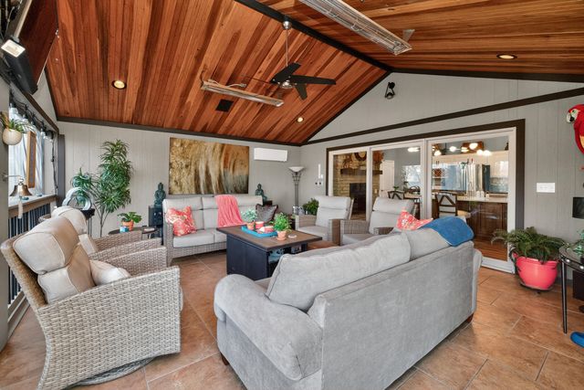 321 Herrington Woods Road, Harrodsburg, KY 40330