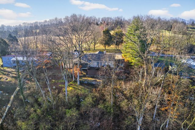 321 Herrington Woods Road, Harrodsburg, KY 40330