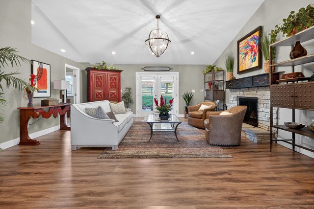 321 Herrington Woods Road, Harrodsburg, KY 40330