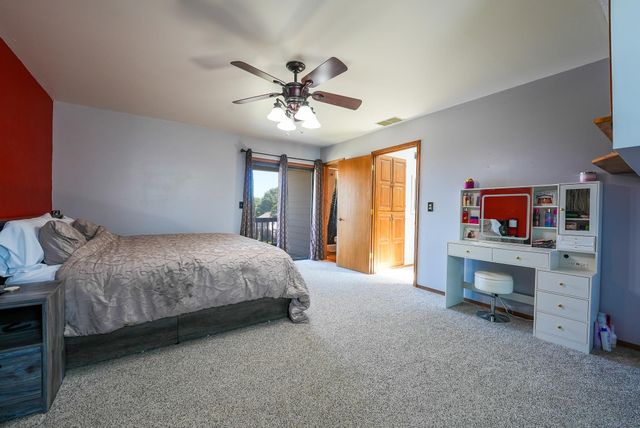 1214 McCaskey Dr, Rose Hill, KS 67133