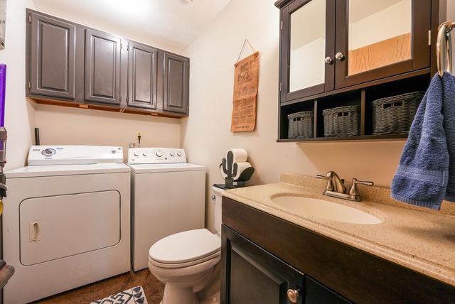 1214 McCaskey Dr, Rose Hill, KS 67133