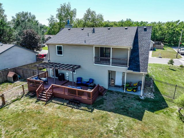 1214 McCaskey Dr, Rose Hill, KS 67133