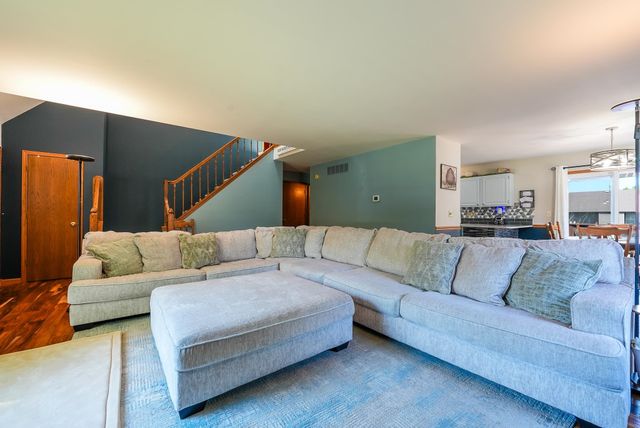 1214 McCaskey Dr, Rose Hill, KS 67133