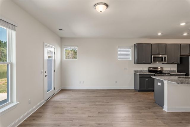 401 Painted Lady Lane, Goose Creek, SC 29445