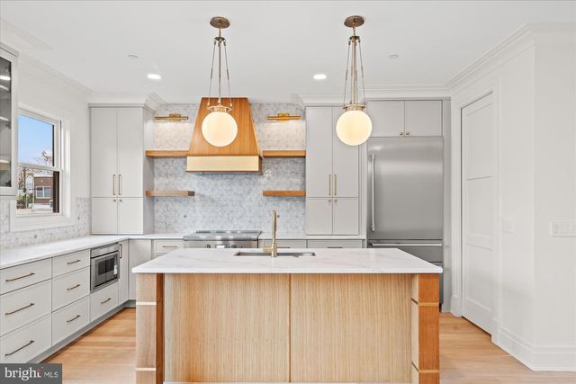107 N WEST ST, Alexandria, VA 22314