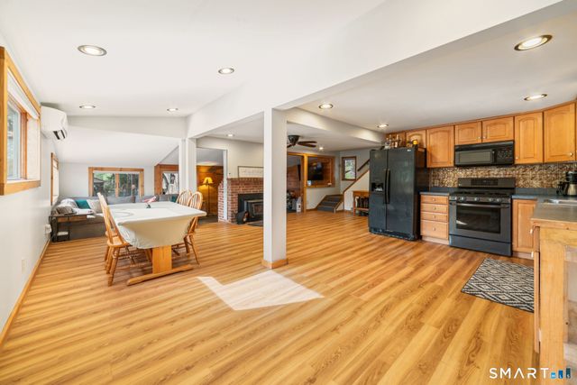 3 Roosevelt Drive, Seymour, CT 06483