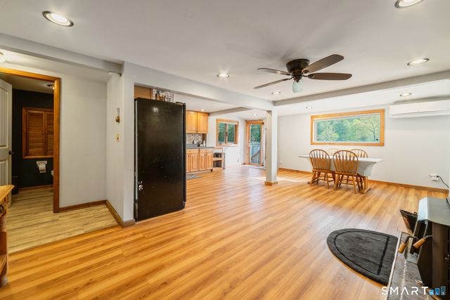 3 Roosevelt Drive, Seymour, CT 06483