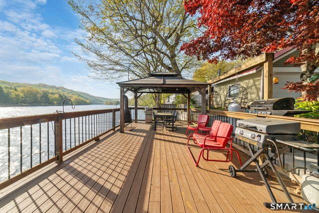 3 Roosevelt Drive, Seymour, CT 06483