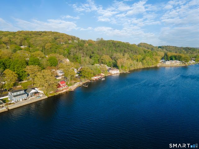 3 Roosevelt Drive, Seymour, CT 06483