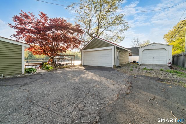 3 Roosevelt Drive, Seymour, CT 06483
