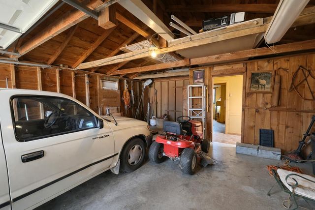 501 W 1st Street, Hale Center, TX 79041