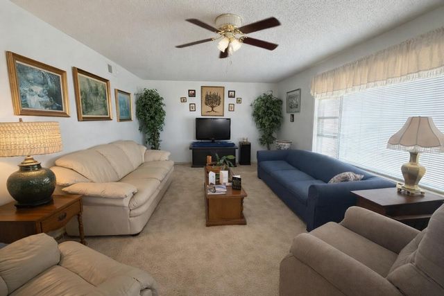 501 W 1st Street, Hale Center, TX 79041