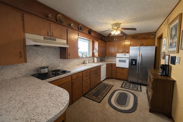 501 W 1st Street, Hale Center, TX 79041