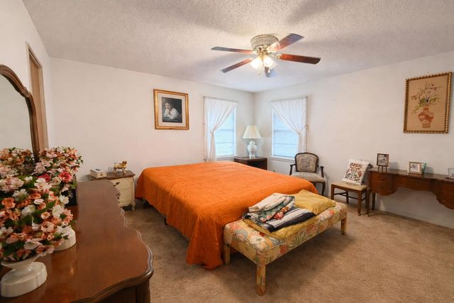 501 W 1st Street, Hale Center, TX 79041