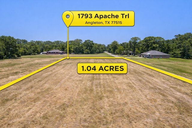 1793 Apache, Angleton, TX 77515
