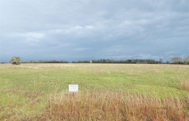 1793 Apache, Angleton, TX 77515