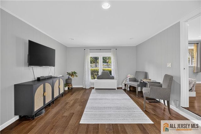 1 Perry Road, East Brunswick, NJ 08816