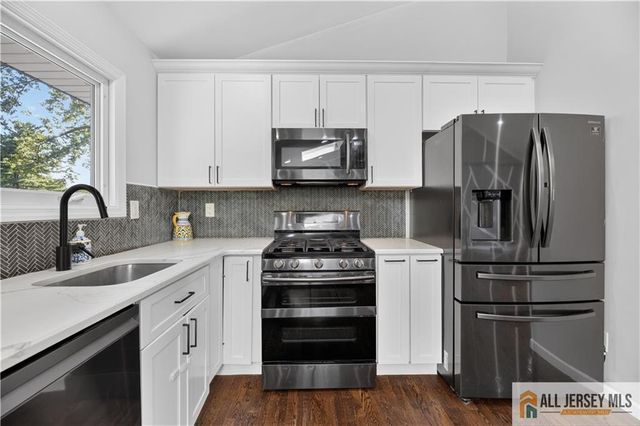 1 Perry Road, East Brunswick, NJ 08816