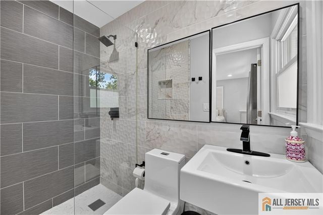 1 Perry Road, East Brunswick, NJ 08816