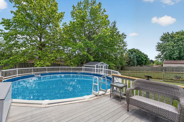 2008 Olde Mill Road, Plainfield, IL 60586