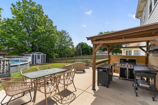 2008 Olde Mill Road, Plainfield, IL 60586