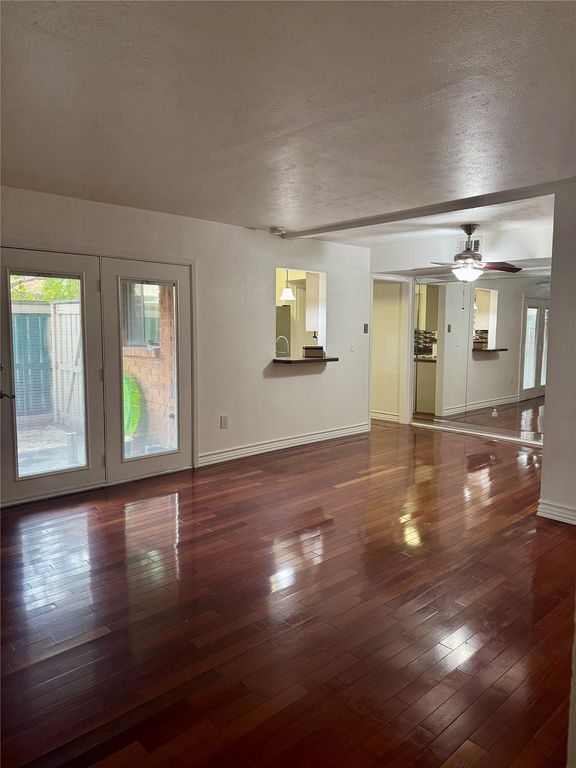 2805 Rio Branco Street 105G, Farmers Branch, TX 75234 — exterior