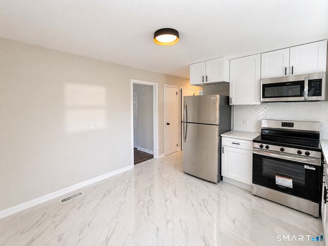 405 Wilcoxson Avenue, Stratford, CT 06614