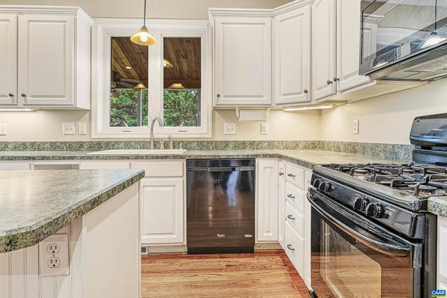 4885 MECHUMS RIVER RD, Charlottesville, VA 22901