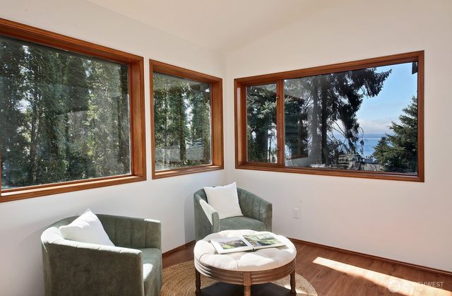 5947 Sundown Lane, Freeland, WA 98249