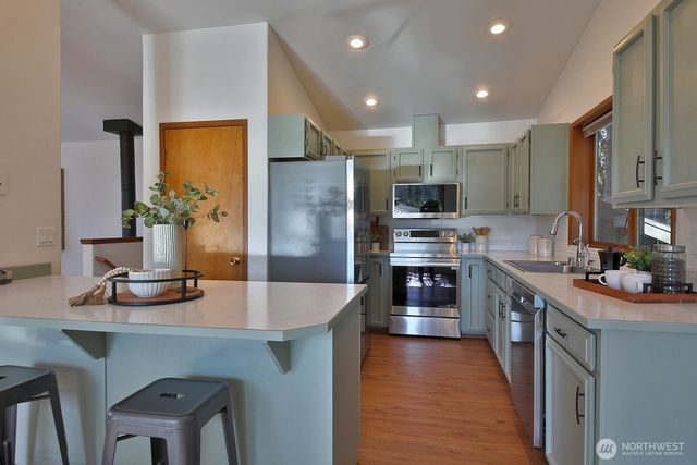 5947 Sundown Lane, Freeland, WA 98249