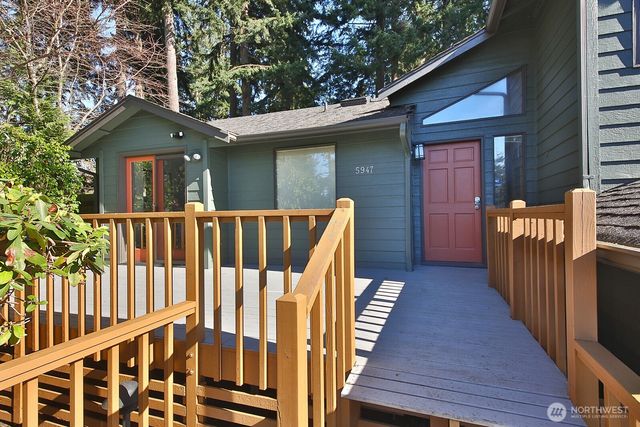 5947 Sundown Lane, Freeland, WA 98249