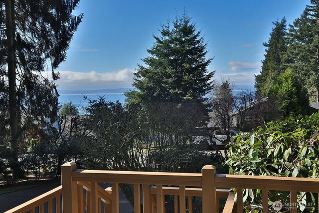 5947 Sundown Lane, Freeland, WA 98249