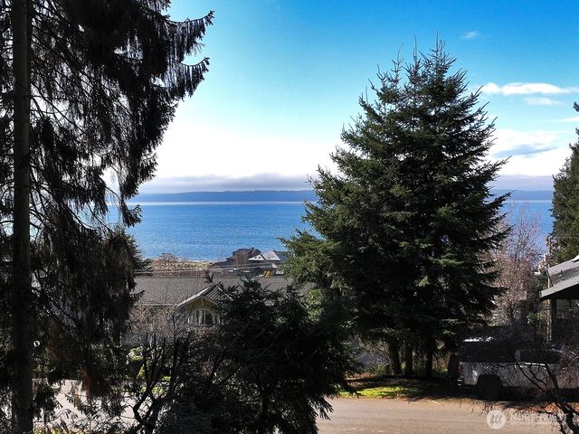 5947 Sundown Lane, Freeland, WA 98249