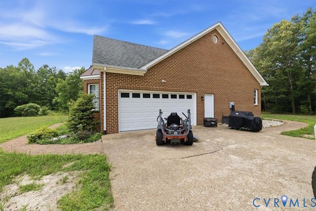 72 Bransford Rd, Cumberland, VA 23040