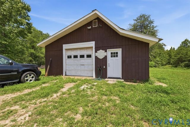 72 Bransford Rd, Cumberland, VA 23040
