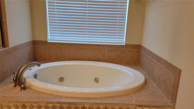 3710 EAGLE HAMMOCK DRIVE, Sarasota, FL 34240