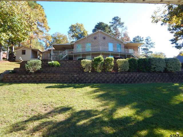 3073 EAST LAKE DR., Gladewater, TX 75647