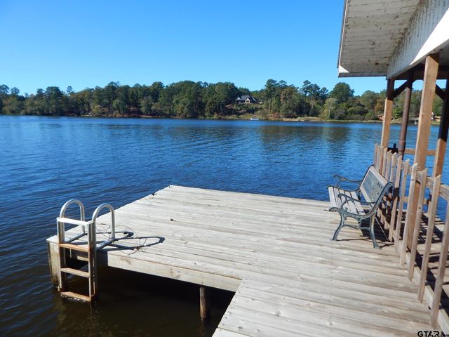 3073 EAST LAKE DR., Gladewater, TX 75647