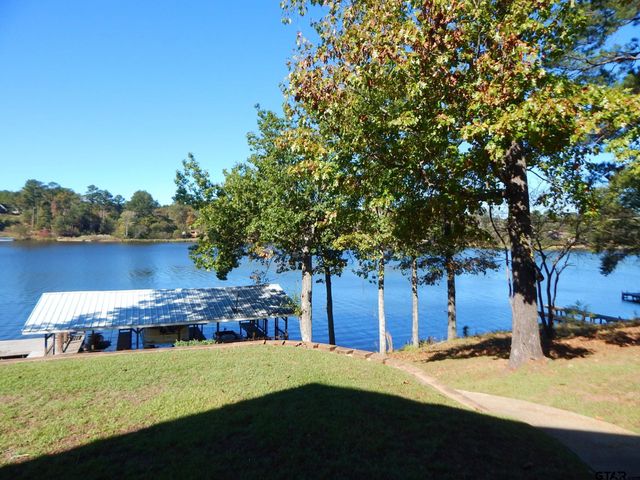 3073 EAST LAKE DR., Gladewater, TX 75647