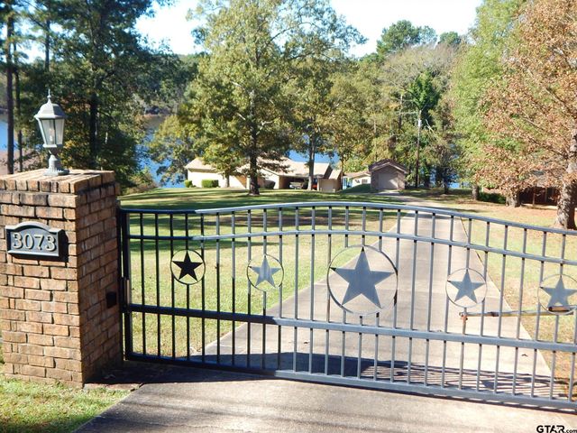 3073 EAST LAKE DR., Gladewater, TX 75647