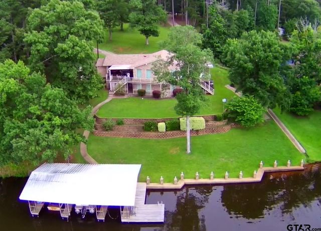 3073 EAST LAKE DR., Gladewater, TX 75647