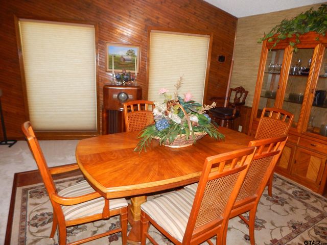 3073 EAST LAKE DR., Gladewater, TX 75647