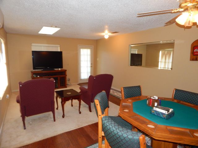 3073 EAST LAKE DR., Gladewater, TX 75647