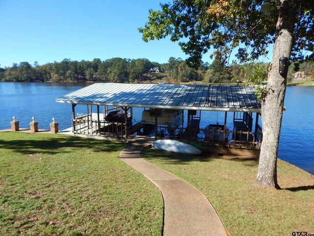 3073 EAST LAKE DR., Gladewater, TX 75647