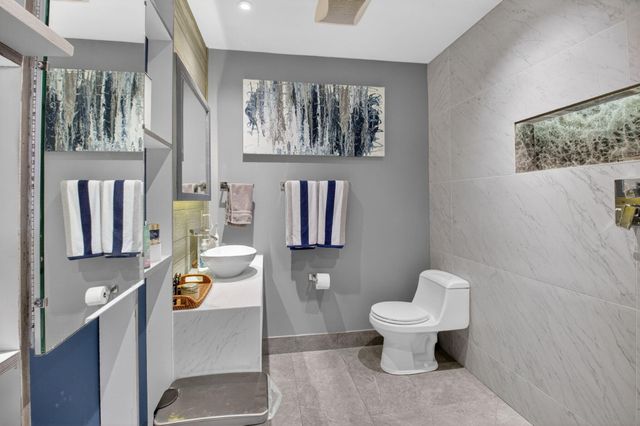 233 NE 12th Street NE, Delray Beach, FL 33444