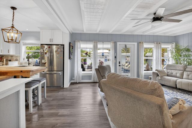 233 NE 12th Street NE, Delray Beach, FL 33444