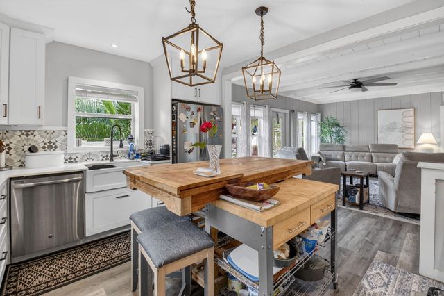 233 NE 12th Street NE, Delray Beach, FL 33444