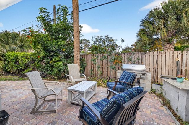 233 NE 12th Street NE, Delray Beach, FL 33444