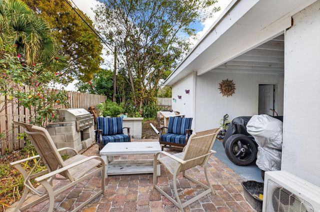 233 NE 12th Street NE, Delray Beach, FL 33444